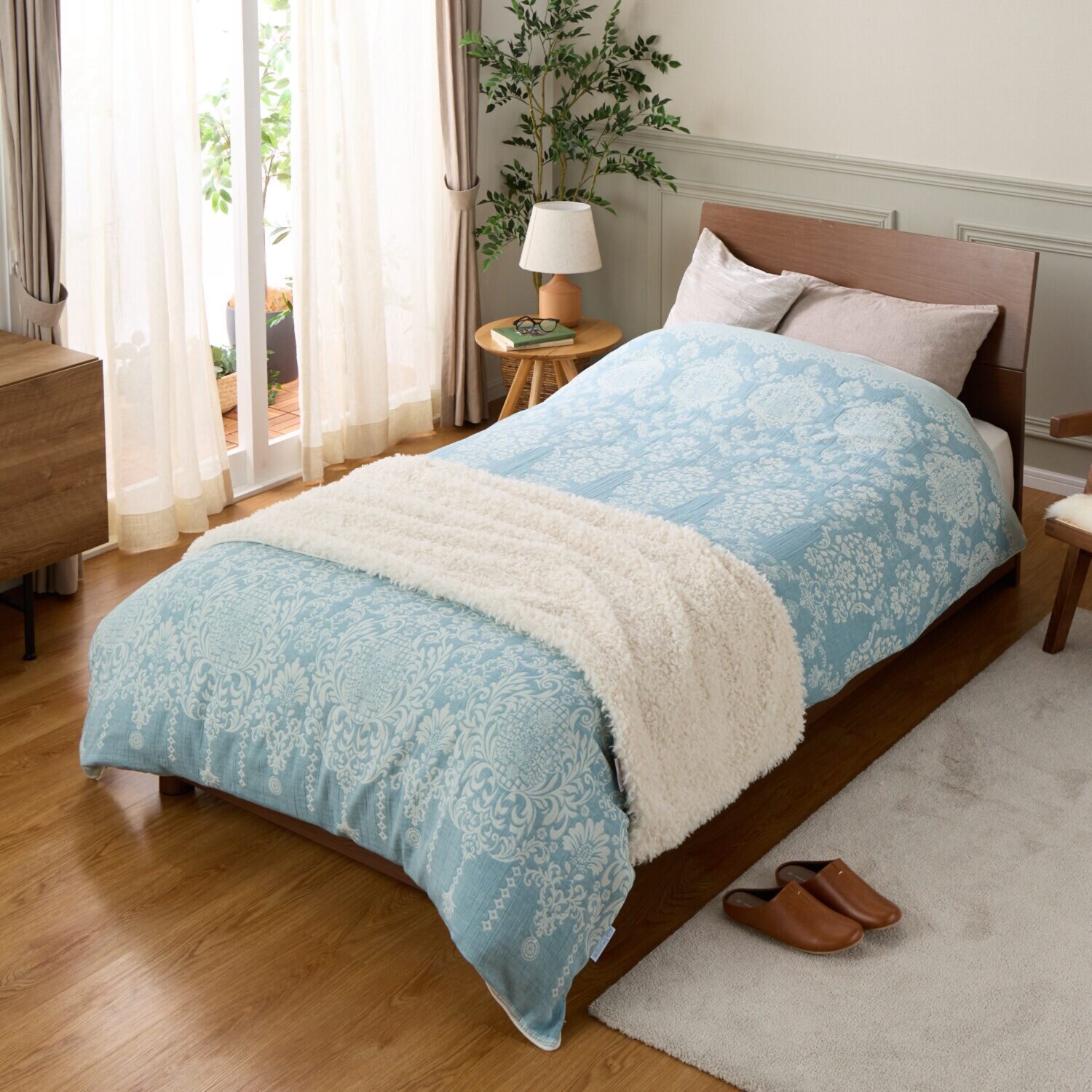 スワトウ刺しゅう協会 認定デザイン 足元スプレッド付 コットン１００％ 掛布団カバー ＜ダブル＞