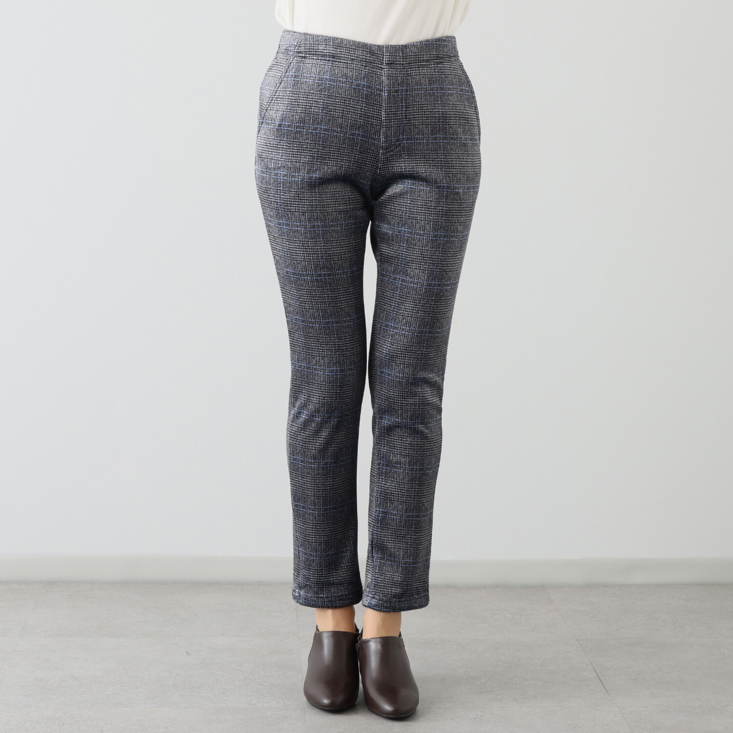 アトリエール 蓄熱保温 両面ベロア スタイリッシュ スリムパンツ２枚セット