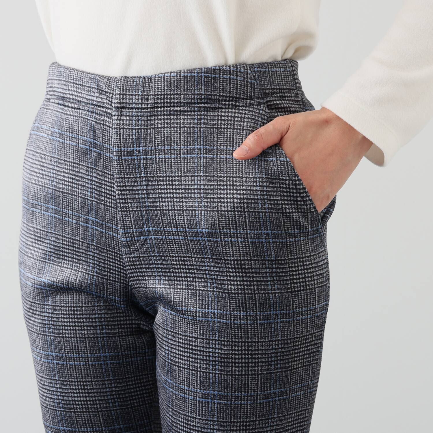 アトリエール 蓄熱保温 両面ベロア スタイリッシュ スリムパンツ２枚セット