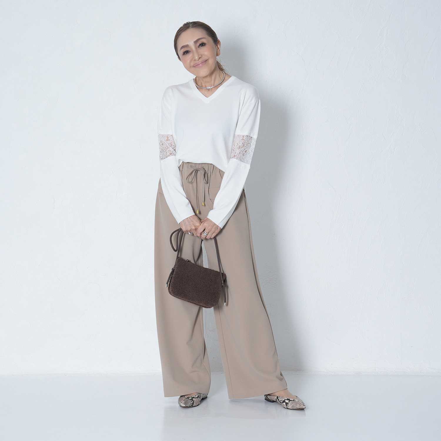 エアリーフェアリー レースアクセント ニットプルオーバー