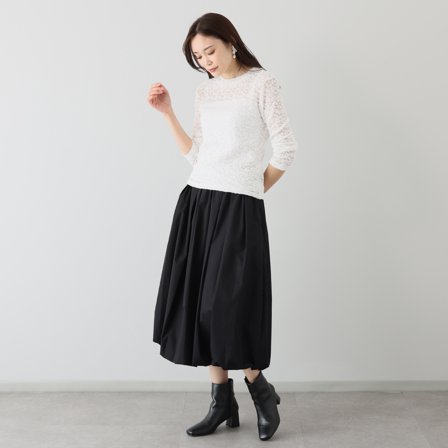 エアリーフェアリー ストレッチレース クルーネック プルオーバー