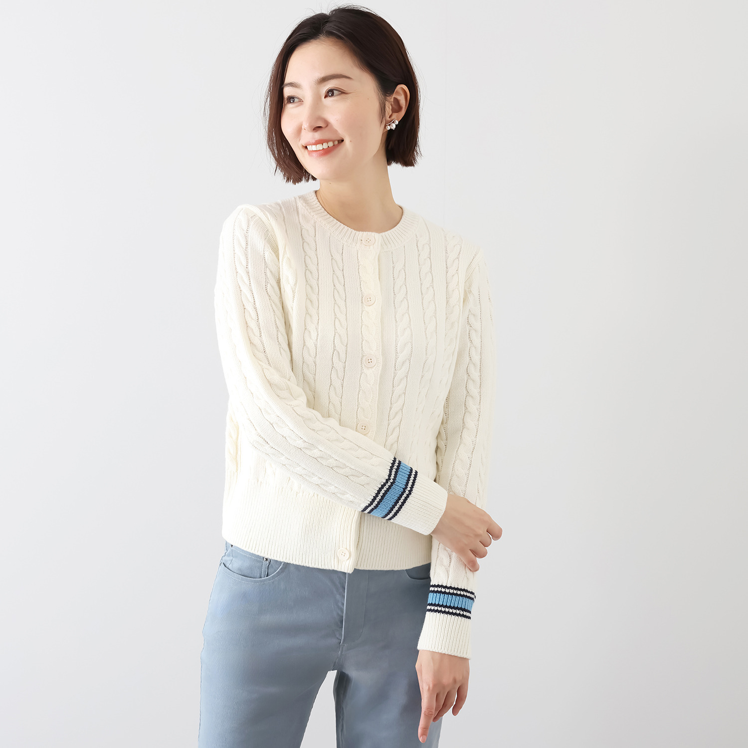 モカサン　ジュンコシマダ ケーブル編 ポイント配色 ニットカーディガン