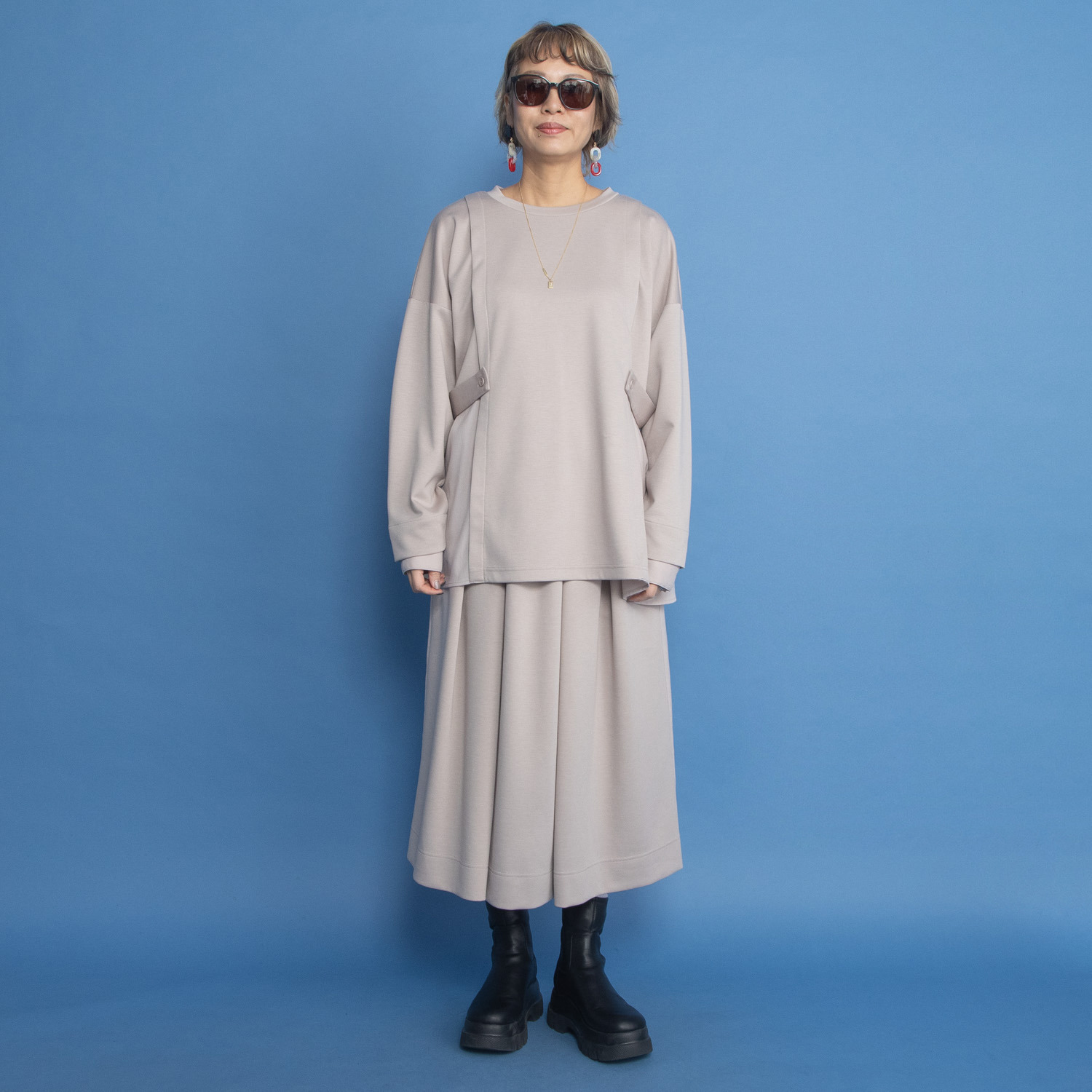 ヨーコモリモト スタイリッシュに スタイルアップが叶う デザインプルオーバー