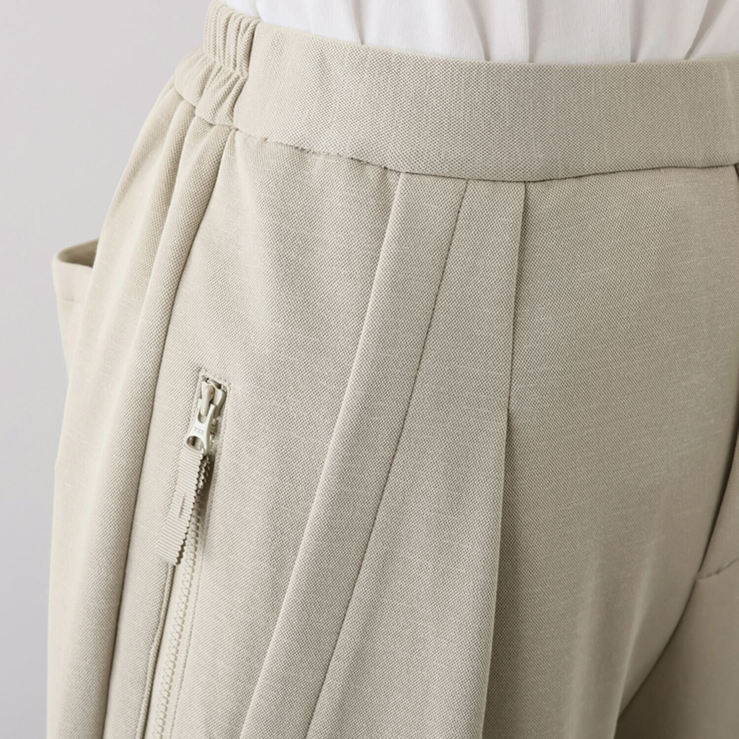 ヨーコモリモト スタイルアップ 切替デザイン テーパードパンツ