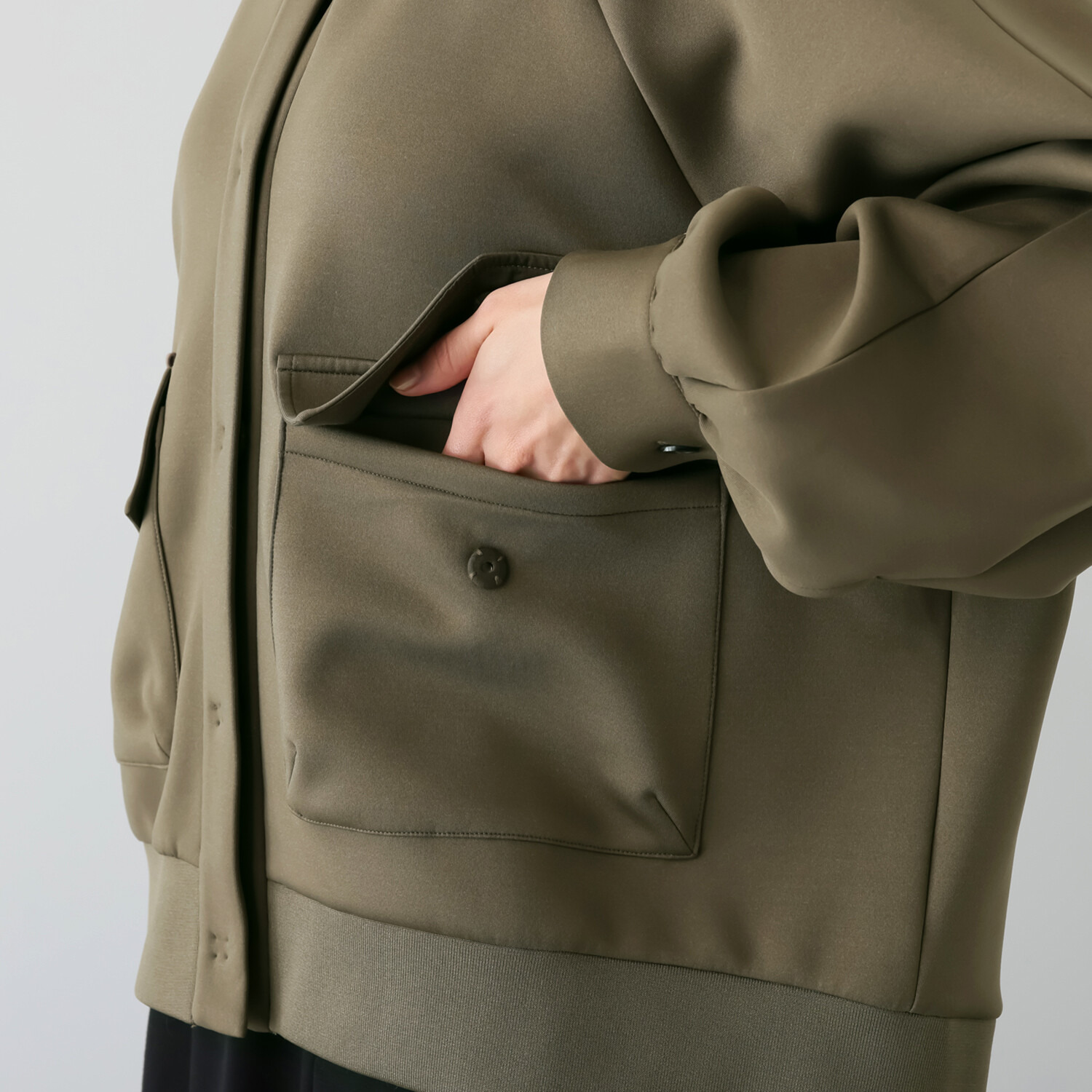 ヨーコモリモト 端境期をおしゃれに装う デザインブルゾン