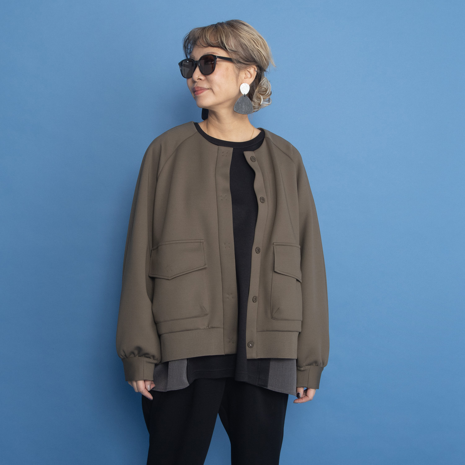 ヨーコモリモト 端境期をおしゃれに装う デザインブルゾン