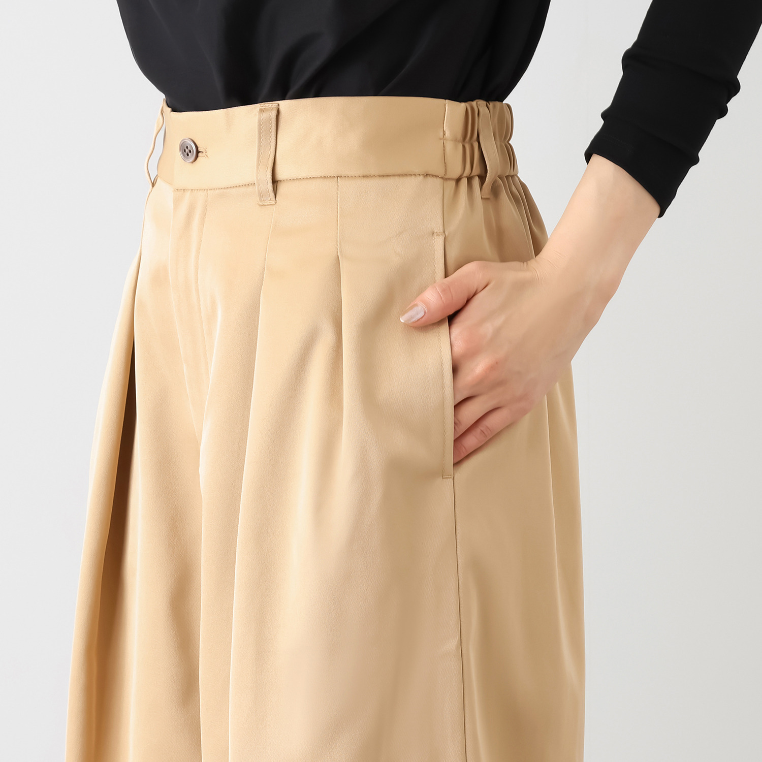 ヤエアジュテ カジュアルもキレイめも マルチに着こなす 上品モードなワイドパンツ