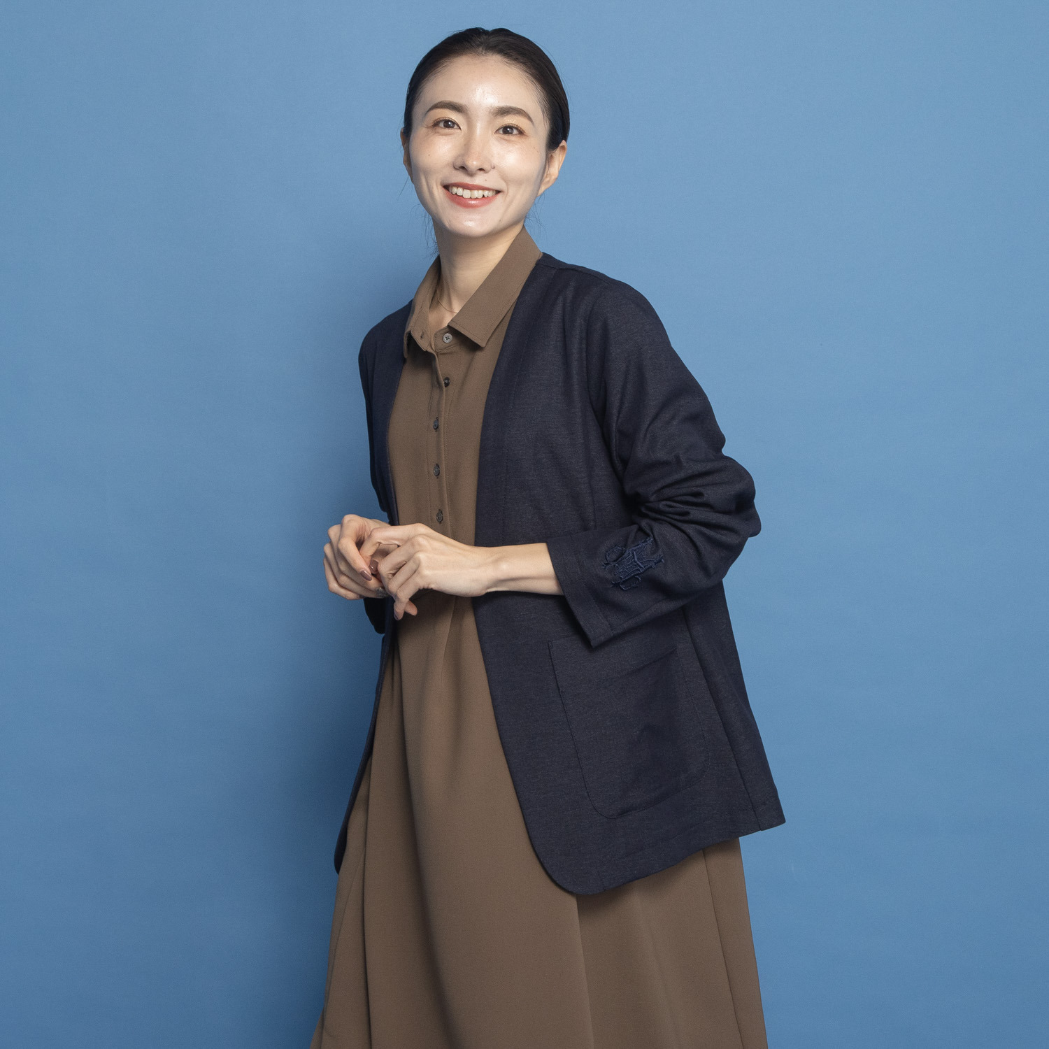 オルテンジア スリーブエンブレム ノーカラージャケット