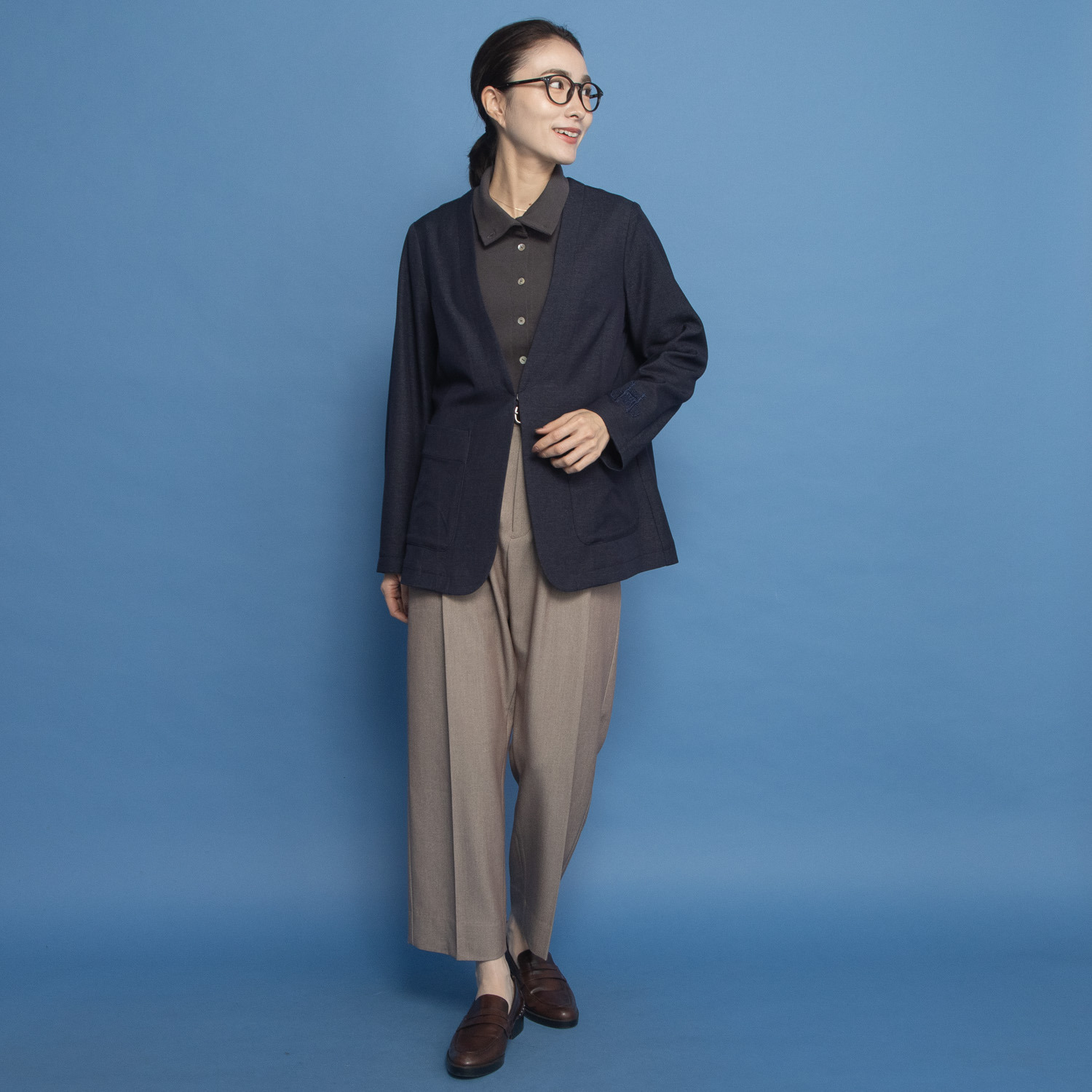 オルテンジア スリーブエンブレム ノーカラージャケット