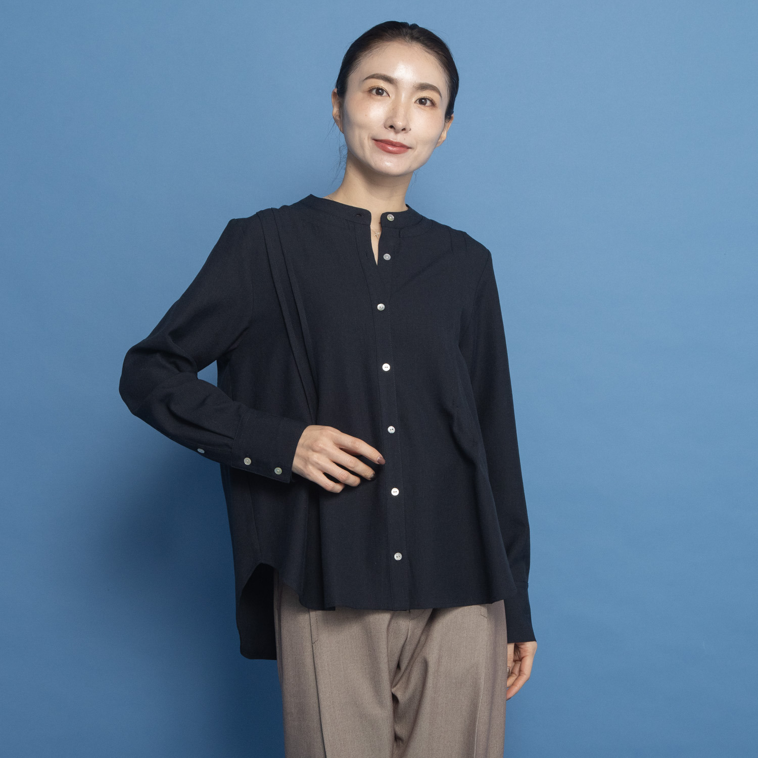 オルテンジア ダブルスタンドカラー デザインシャツ