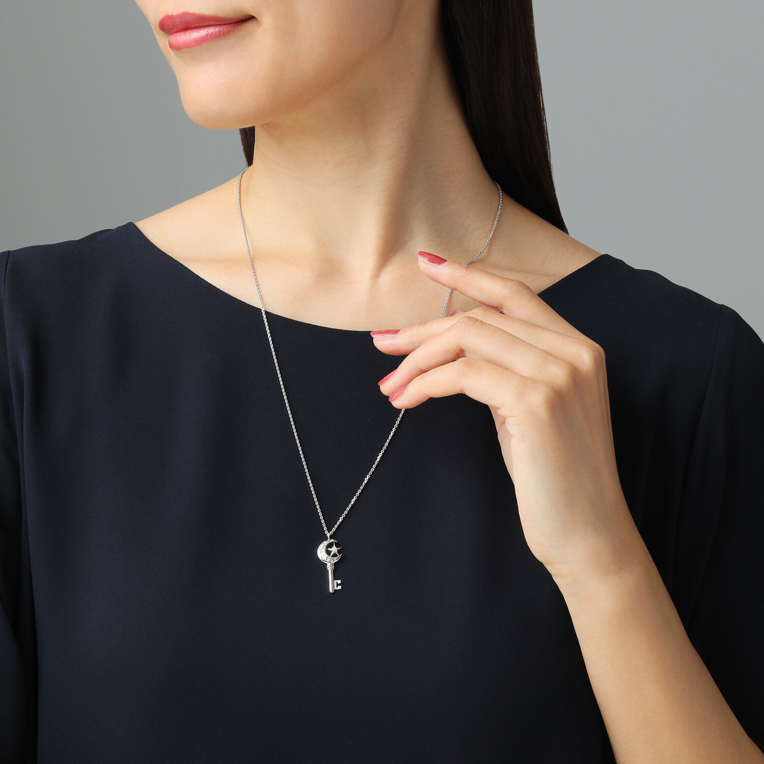 ドルチェモダール シルバー オパール＆ＣＺ 鍵モティーフ 星月ロングネックレス