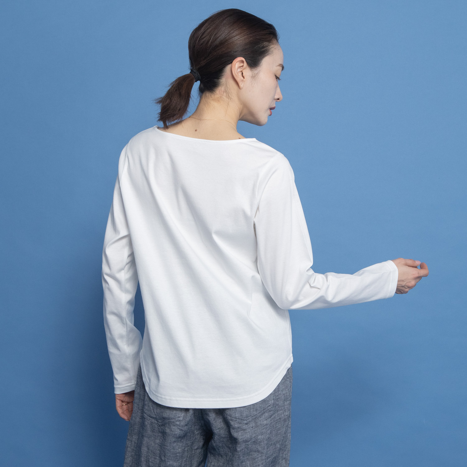 レア　ジェム 選りすぐりのコットンで Ｔシャツも上品に 長袖プルオーバー