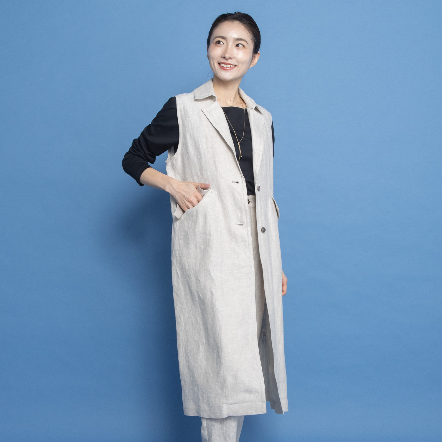 レア　ジェム リネンツイルで 優雅にまとう デザインロングベスト
