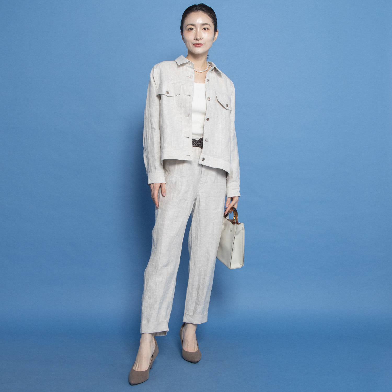 レア　ジェム リネンツイルで 優雅にスタイルカバー テーパードパンツ