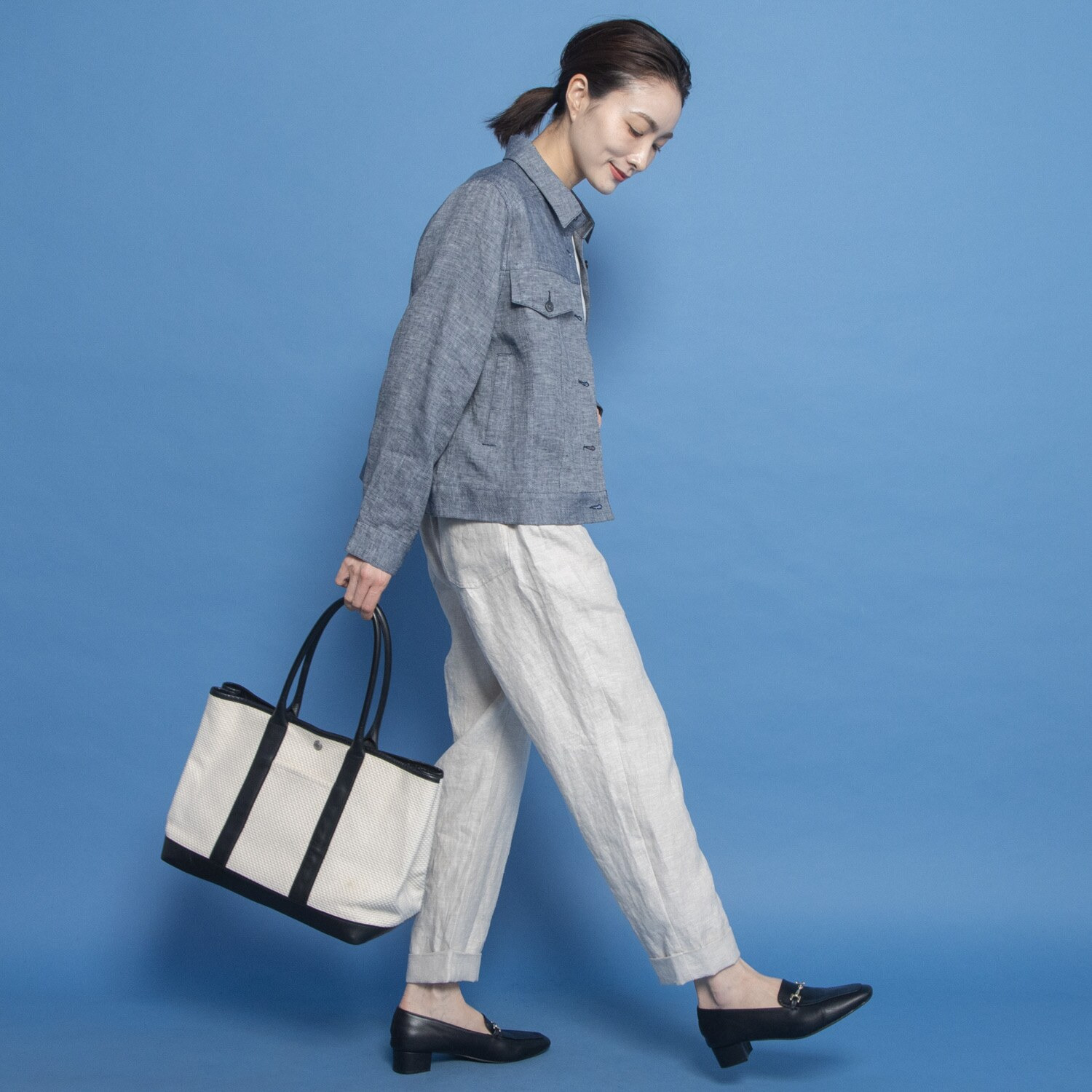 レア　ジェム リネンツイルで 優雅にスタイルカバー テーパードパンツ