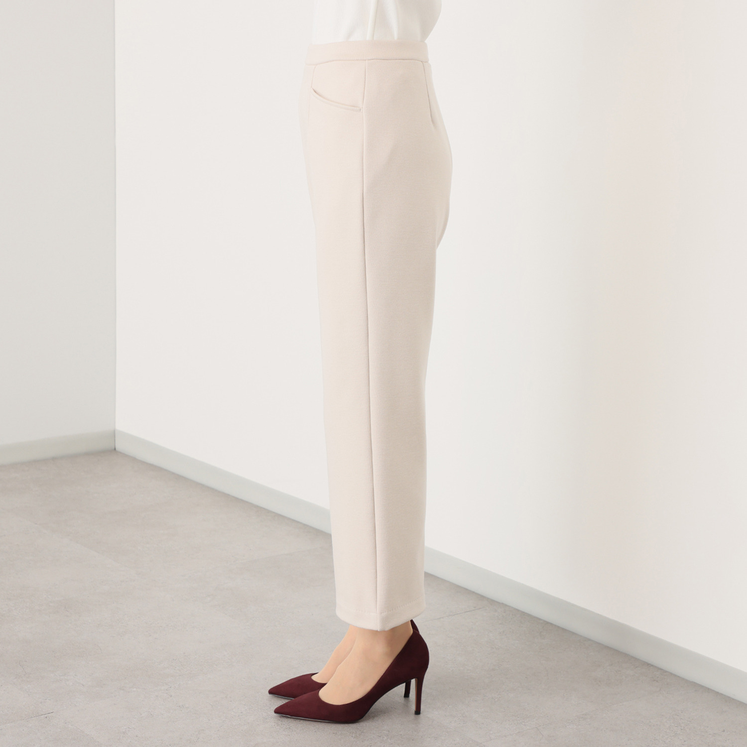 上質ごこち 暖麗エアリー ゆるふわストレートパンツ ＜股下６２ｃｍ＞