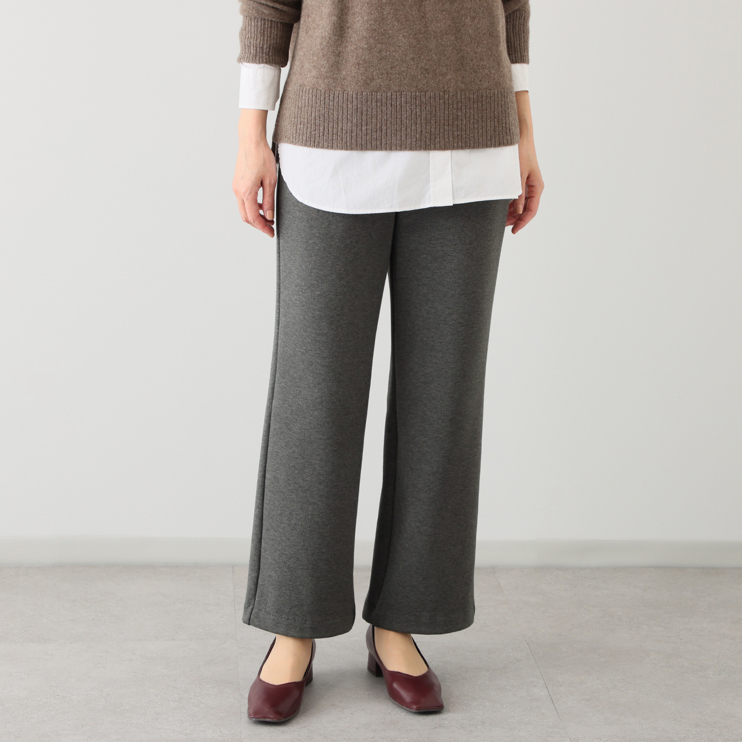 上質ごこち 暖麗エアリー ゆるふわストレートパンツ ＜股下７０ｃｍ＞