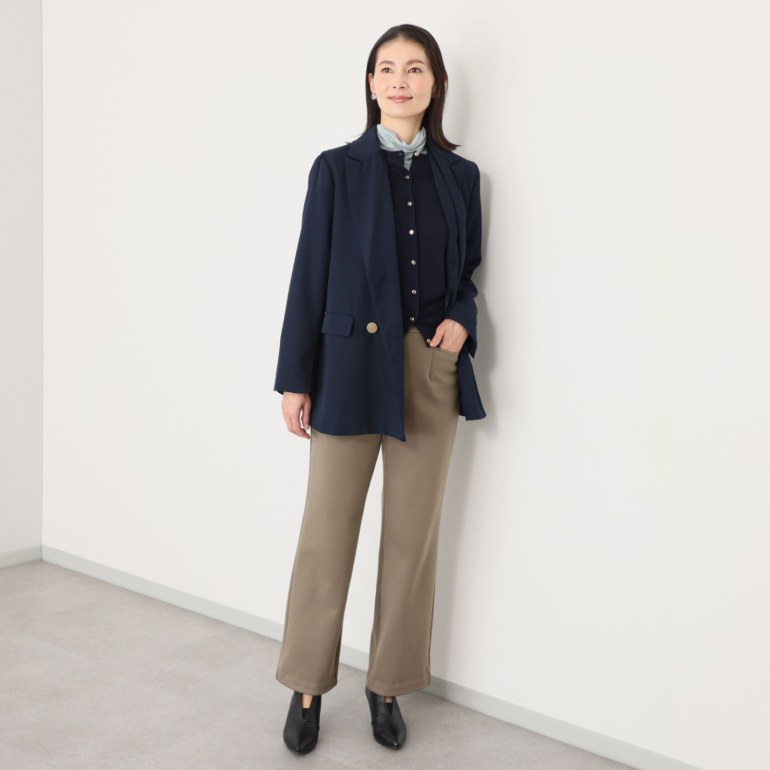 上質ごこち 暖麗エアリー ゆるふわストレートパンツ ＜股下７０ｃｍ＞