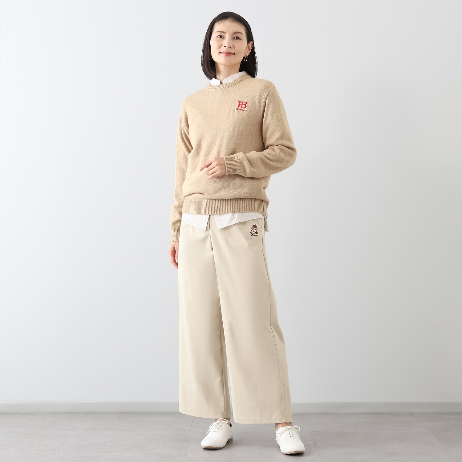 テディベア ワンポイントアクセント テディベア刺しゅう タックパンツ