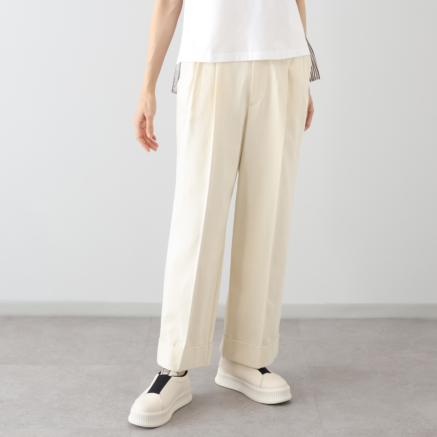 シャビージェンティール 裾ダブルデザイン タックパンツ