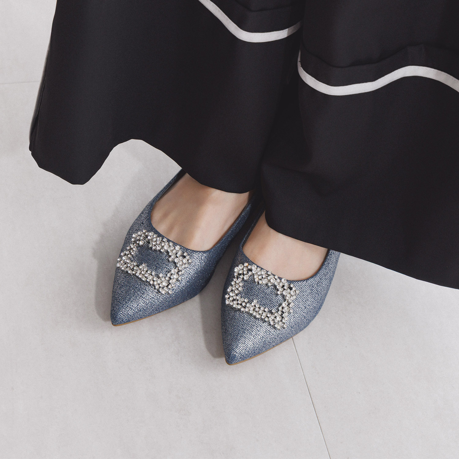 ニカル スクエアビジュウ モティーフ パンプス