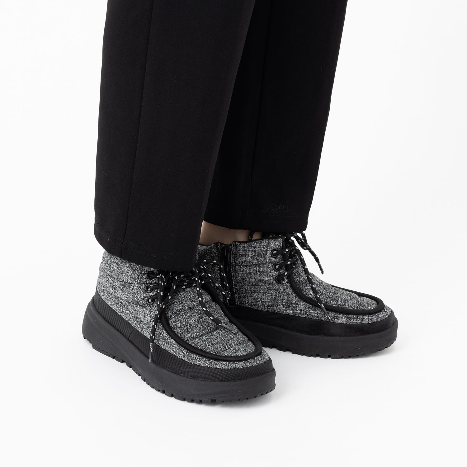 トーキョーキャンプゴー マジックインソールコラボ 防水　はっ水　防滑 モカシンスニーカー