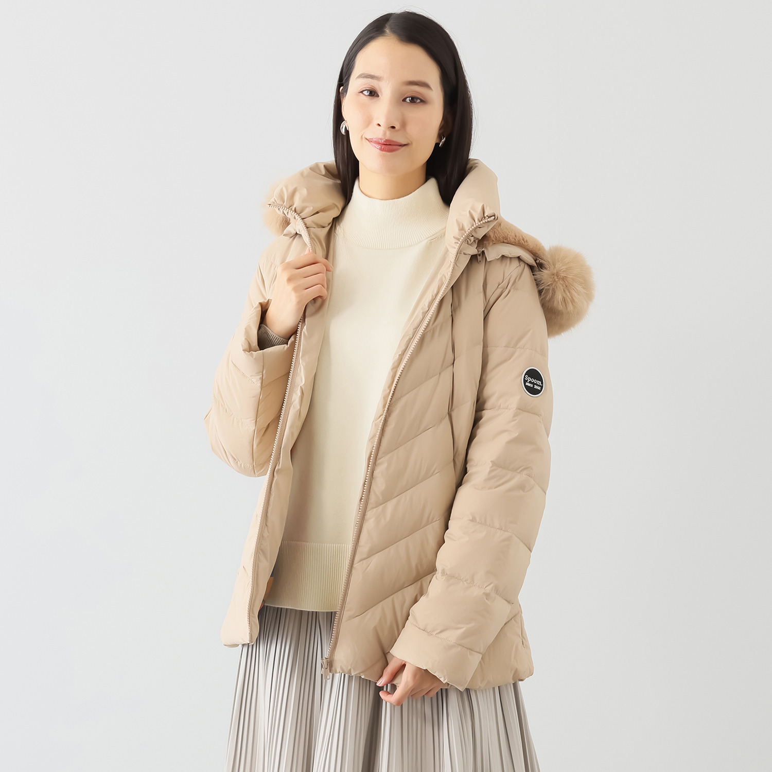 スプーム スタイリッシュ 軽量ダウンジャケット