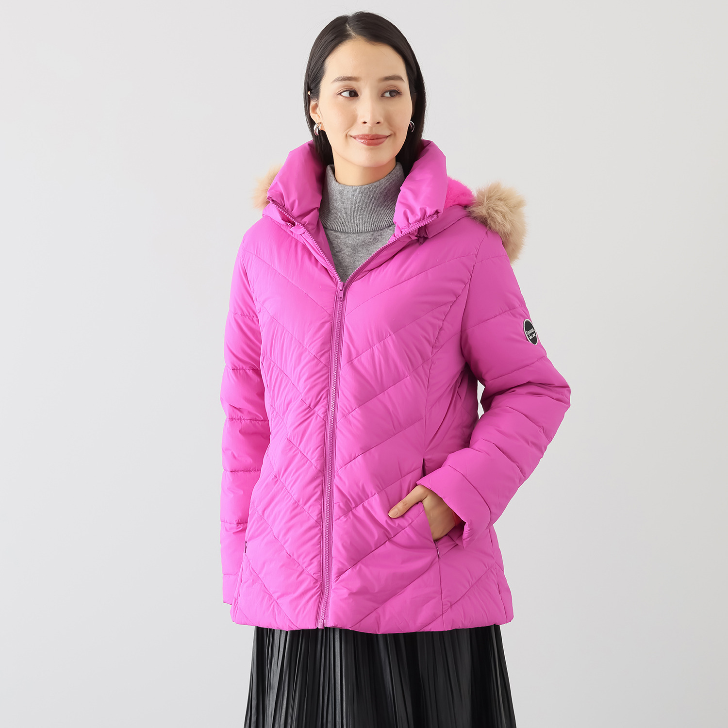 スプーム スタイリッシュ 軽量ダウンジャケット