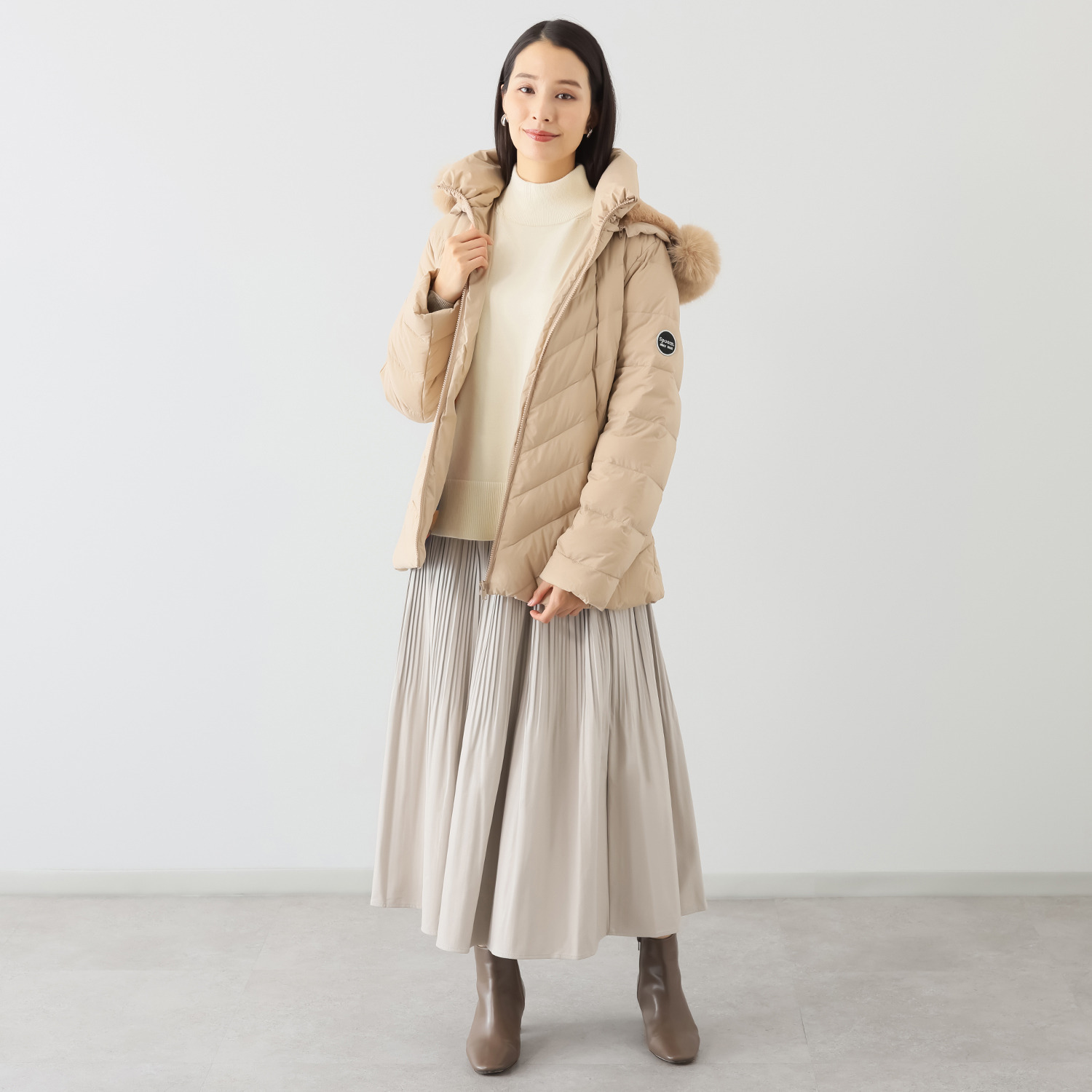 スプーム スタイリッシュ 軽量ダウンジャケット