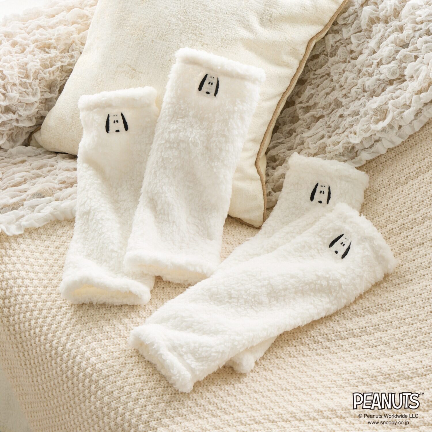 Ｓｎｏｏｐｙ ｆａｃｅ レッグウォーマー２足組