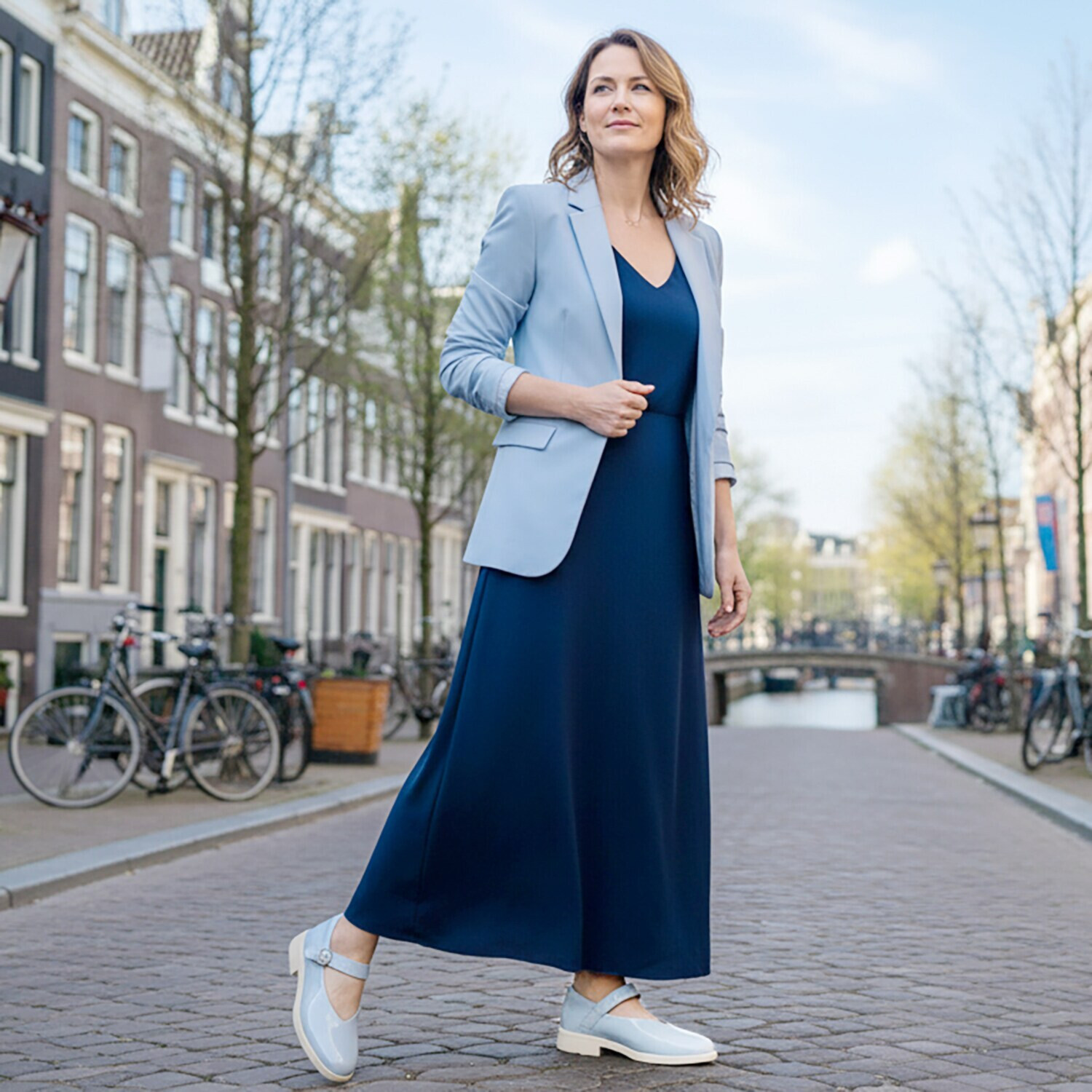 フィオリノ はっ水 ソフト山羊革エナメル 自社開発ソール使用 ストラップシューズ