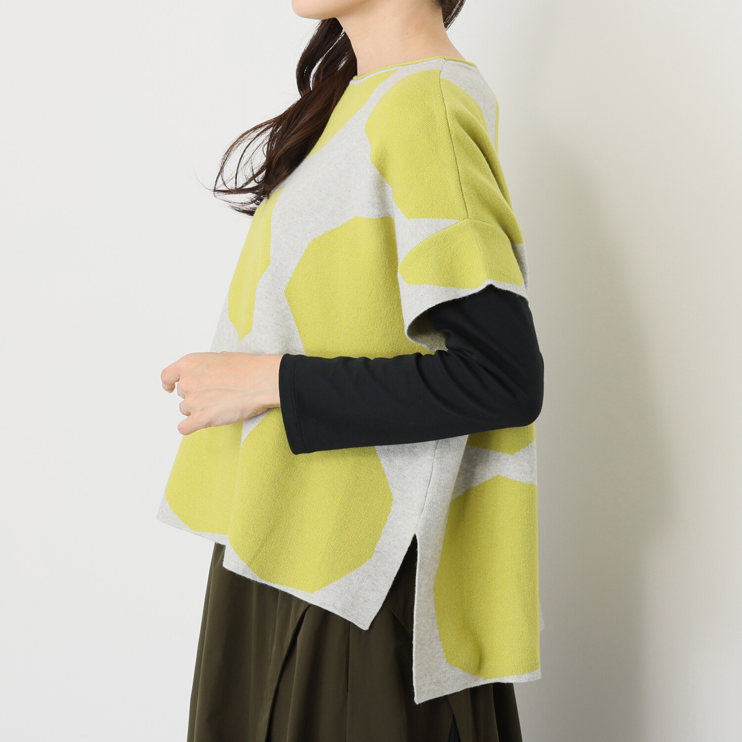 コイビトミサキ スタイルアップ デザイン ニットプルオーバー