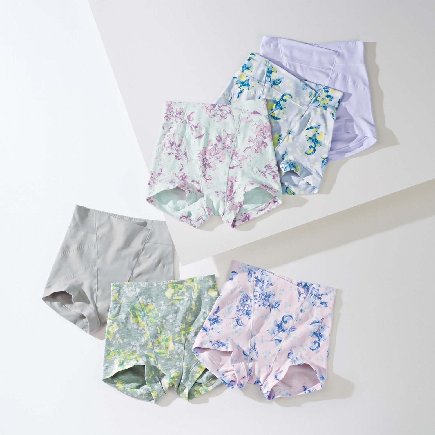 うつくＣ デビュー１０周年 綿混深ばき すっきりサポート 一分丈ボトム３枚セット