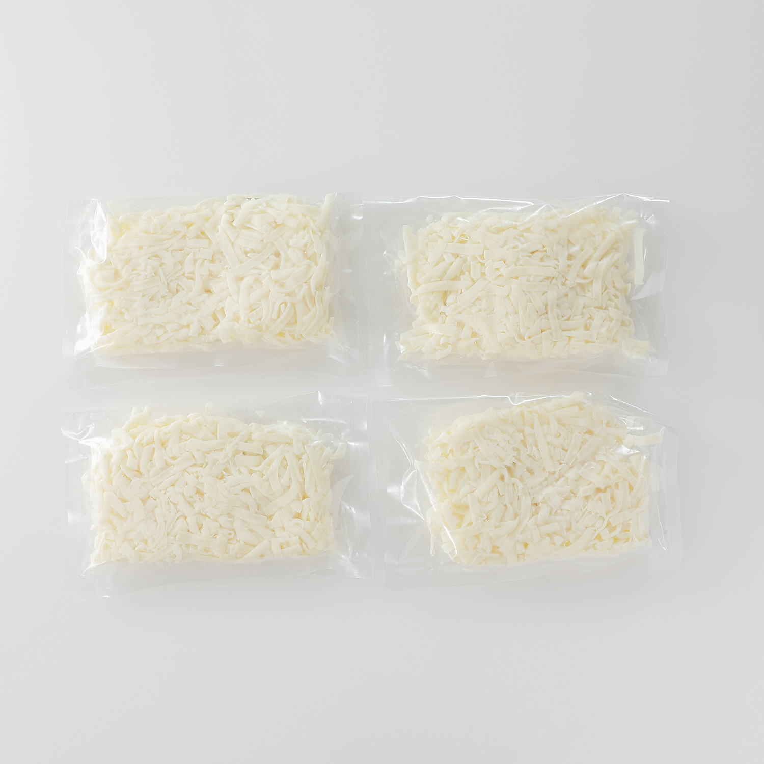 宮城＜蔵王チーズ＞ 蔵王山麓生乳１００％使用 モッツァレラチーズ （シュレッドタイプ）