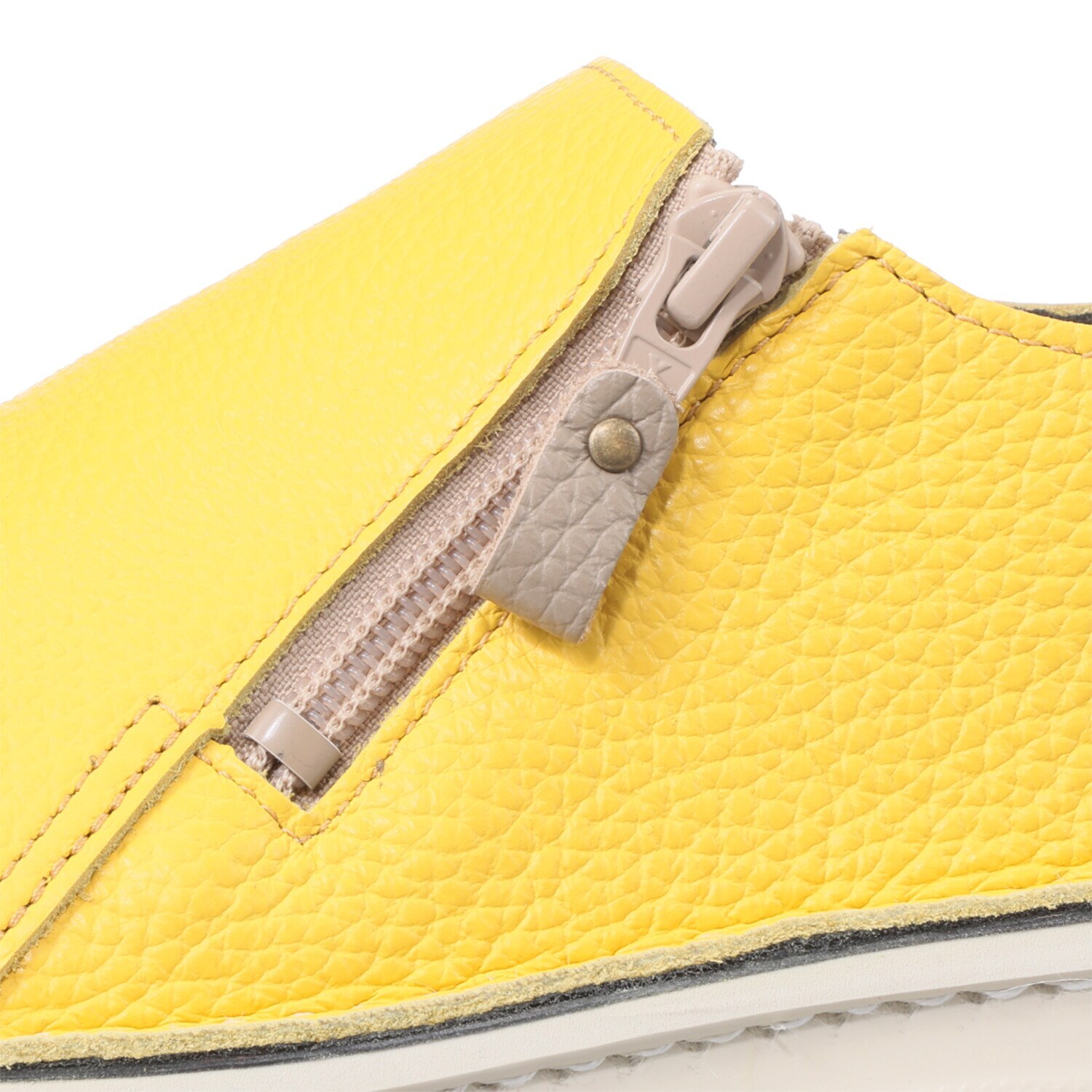 ＪＳハートレーベル ＜日本製＞ はっ水姫路レザー ダブルファスナーで楽ちん ゆったり４Ｅ軽量シューズ