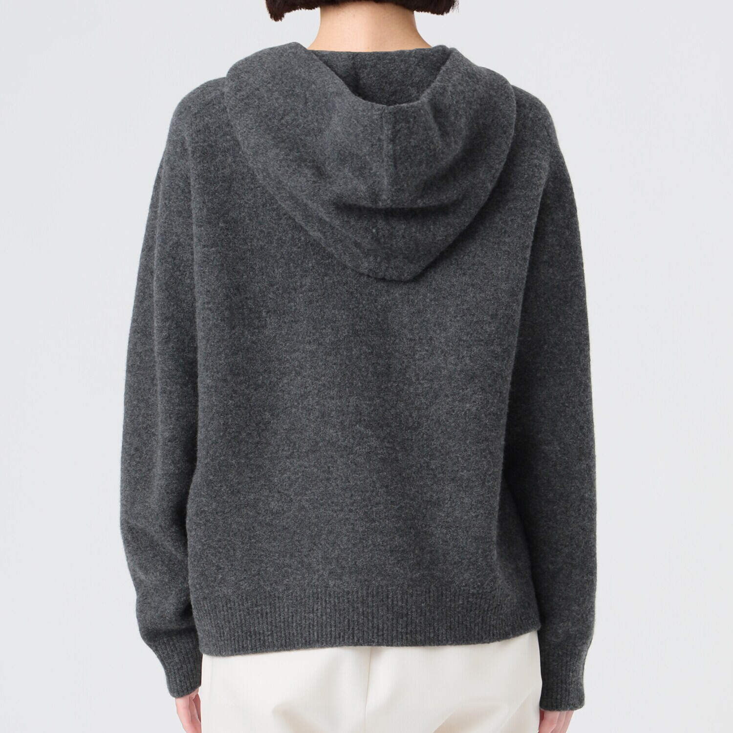 エマキュレイト 日本製 ウール１００％ ホールガーメント（Ｒ） フーディープルオーバー