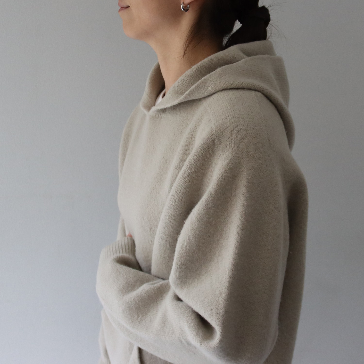 エマキュレイト 日本製 ウール１００％ ホールガーメント（Ｒ） フーディープルオーバー