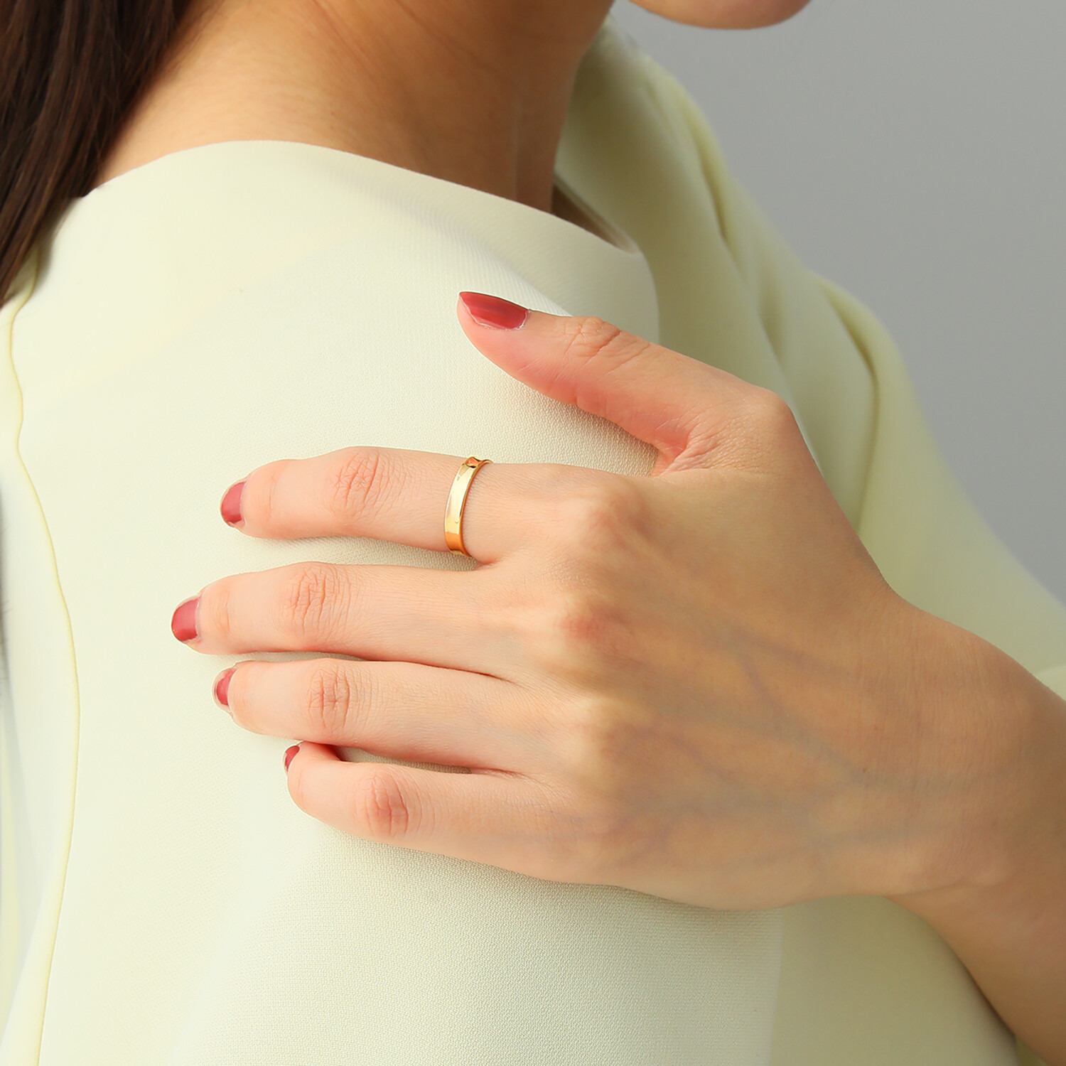 エムイー・ブリランテ １８Ｋ 幅広平打ち風リング