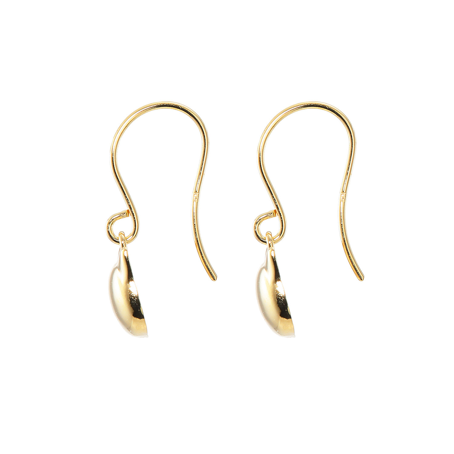 エムイー・ブリランテ １８Ｋ ねこモティーフ フックピアス