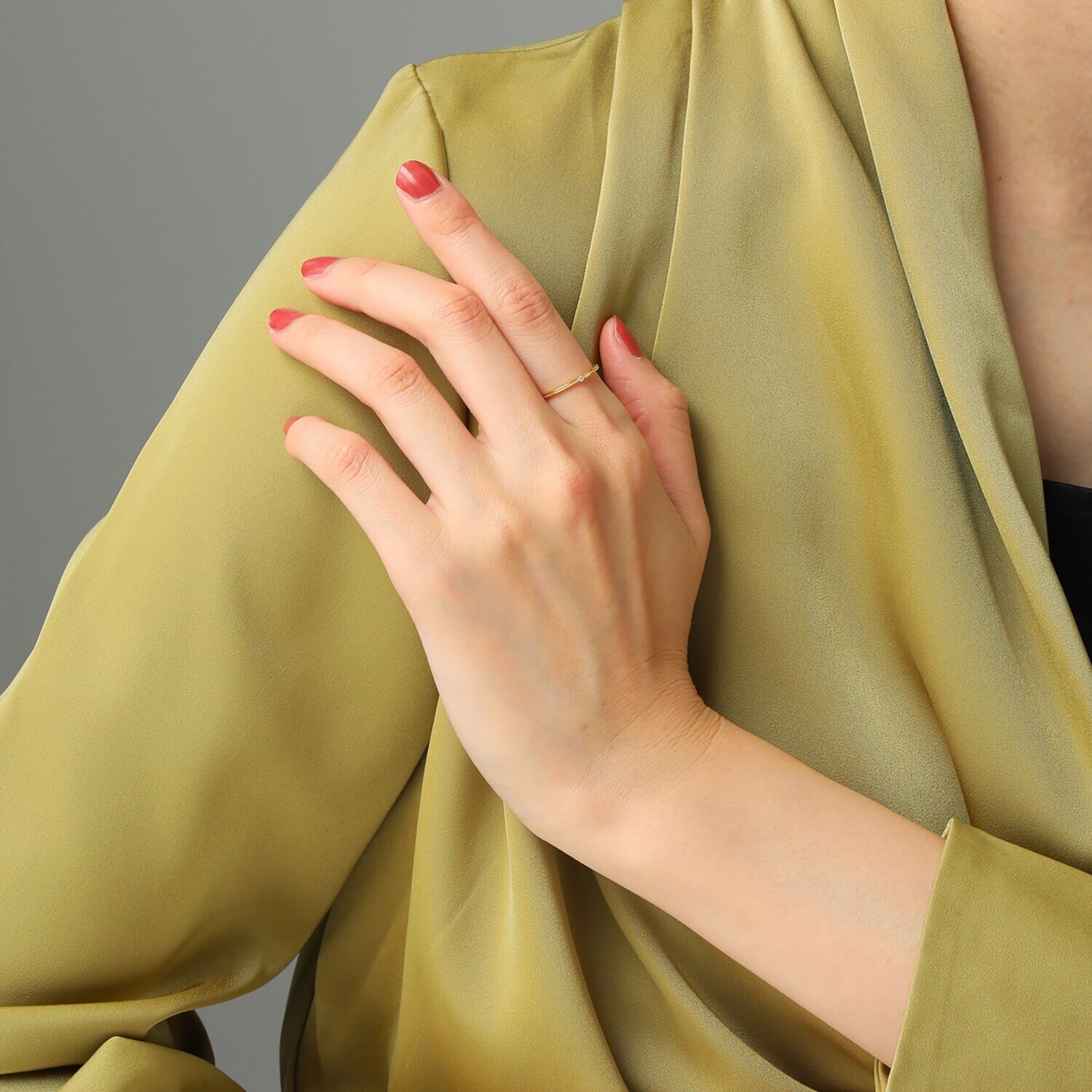 エムイー・ブリランテ １８Ｋ ダイヤモンド ミル打ち風 スキニーリング