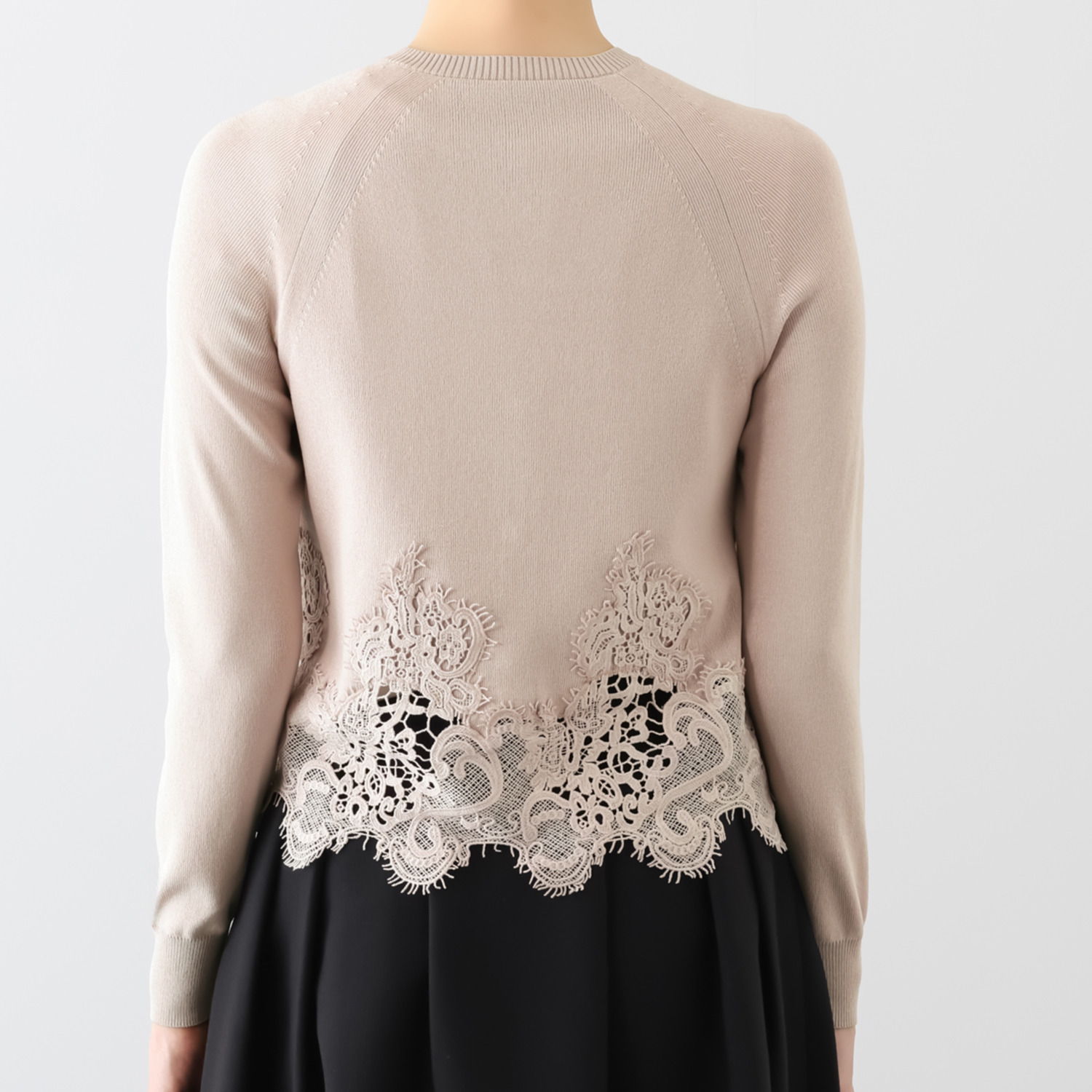 クリス・セリーン 美しいレース模様が 引き立つ ニットカーディガン