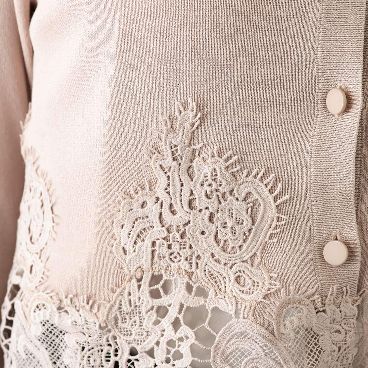 クリス・セリーン 美しいレース模様が 引き立つ ニットカーディガン