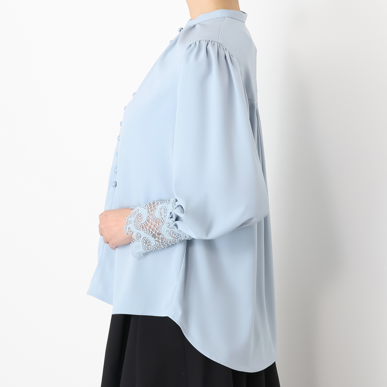 クリス・セリーン オリジナルレース使い カフス ギャザーアクセント プルオーバーブラウス