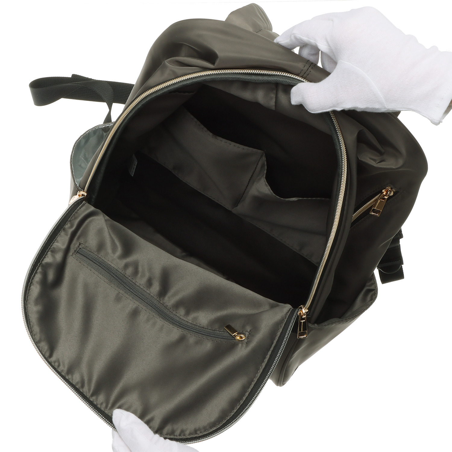 リネーム こんな機能があるの？ ９ポケット リュック