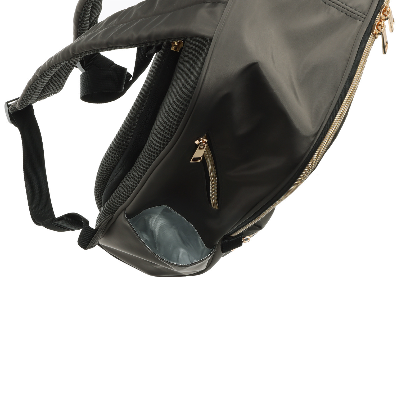 リネーム こんな機能があるの？ ９ポケット リュック