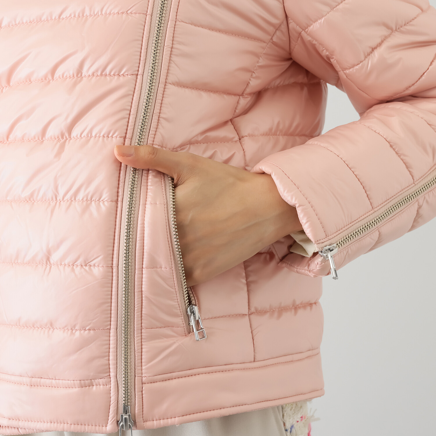 マダムミーナ シャイニータフタ ジップアップアクセント ライダースデザイン 中綿入りジャケット