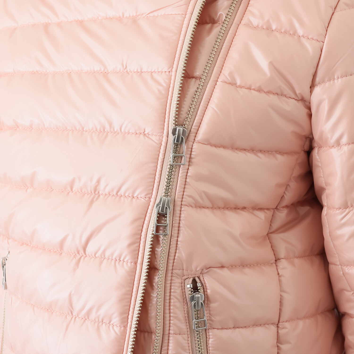 マダムミーナ シャイニータフタ ジップアップアクセント ライダースデザイン 中綿入りジャケット