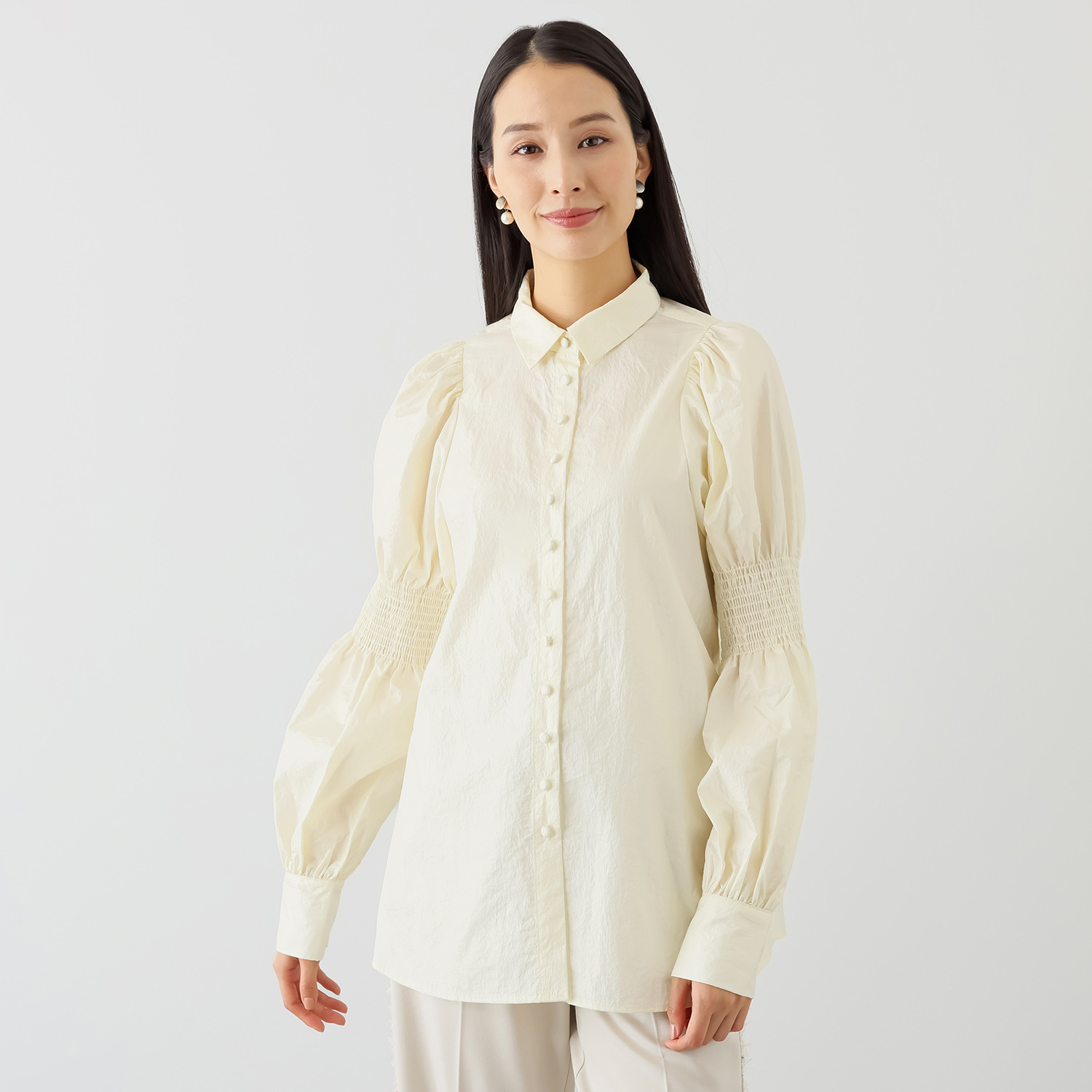 マダムミーナ クリスタルワッシャー シャーリングアクセント バルーンスリーブ ブラウス