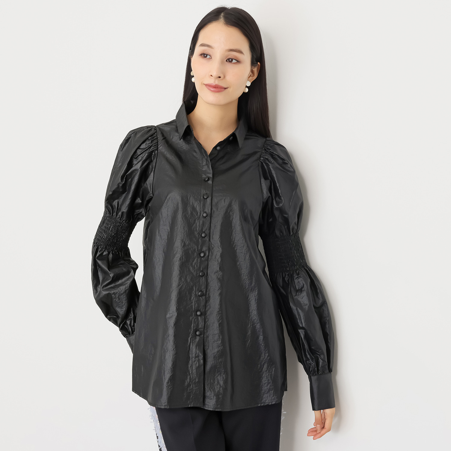 マダムミーナ クリスタルワッシャー シャーリングアクセント バルーンスリーブ ブラウス