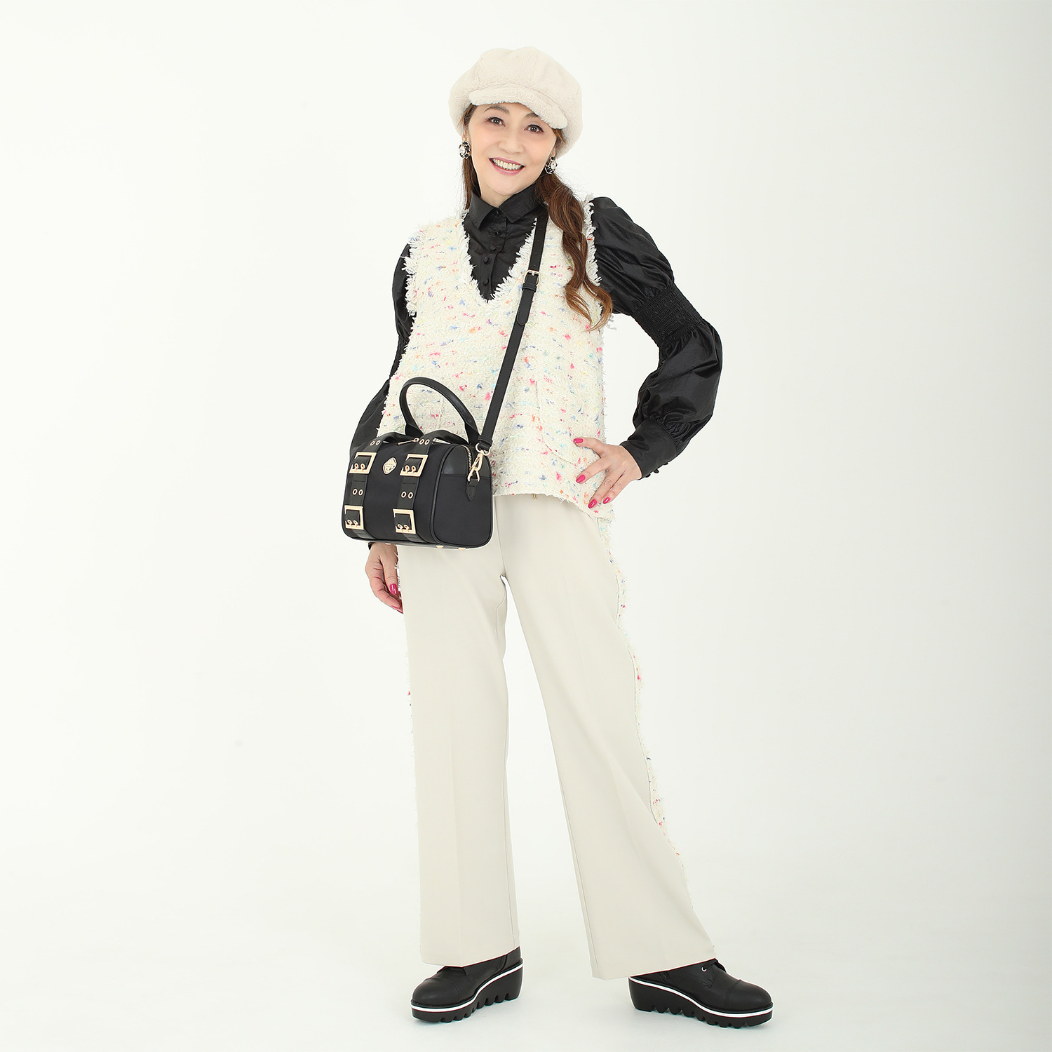 マダムミーナ フェイクレザー レースアップデザイン ウェッジソールブーツ